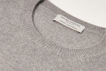 Carica l'immagine nel visualizzatore di Gallery, GREEN CASHMERE